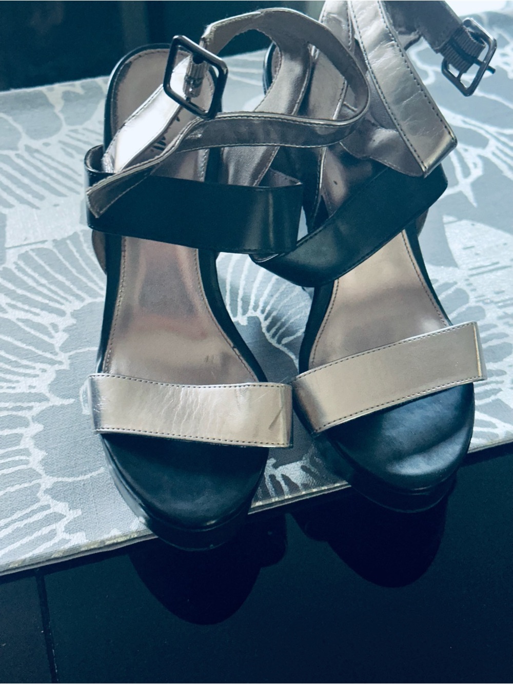 FIONI Clothing Black and Silver Strappy Wedge Sandals Size 7